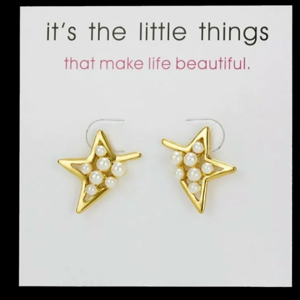 New! Stunning Half Pearl Star Earrings
